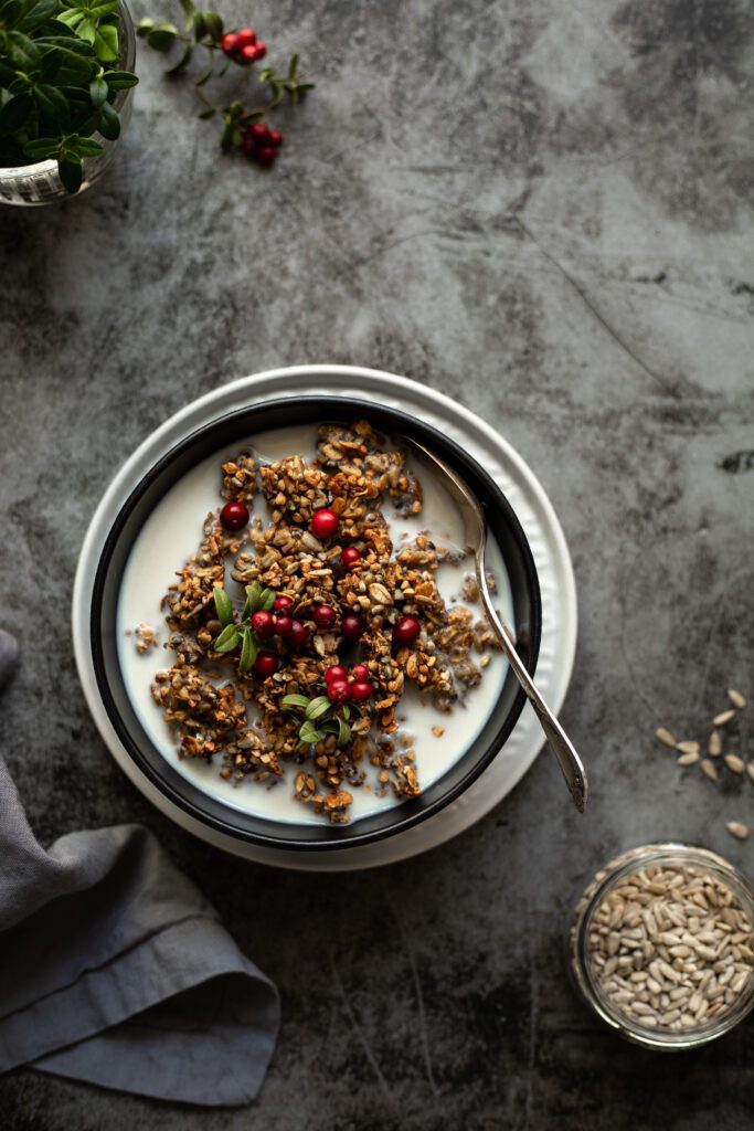 Meega röstitud granola Kristi Rebane toidublogija