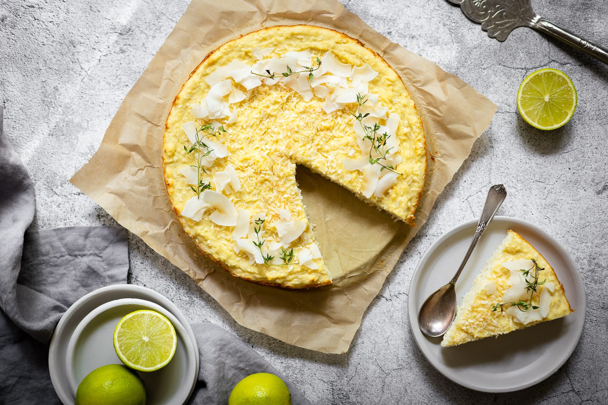 Gluteenivaba kookose-laimi ricotta-kook