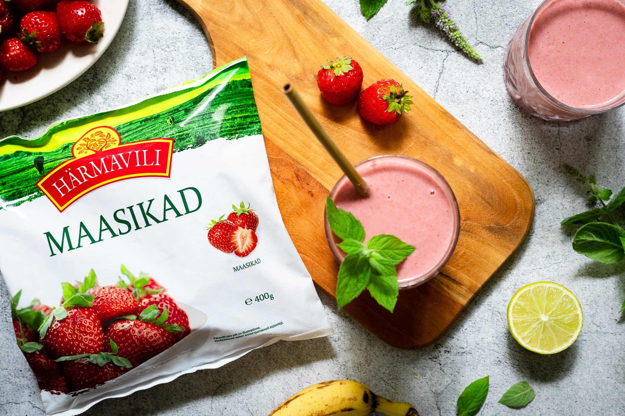 Kiudainerikas maasika-kookosesmuuti