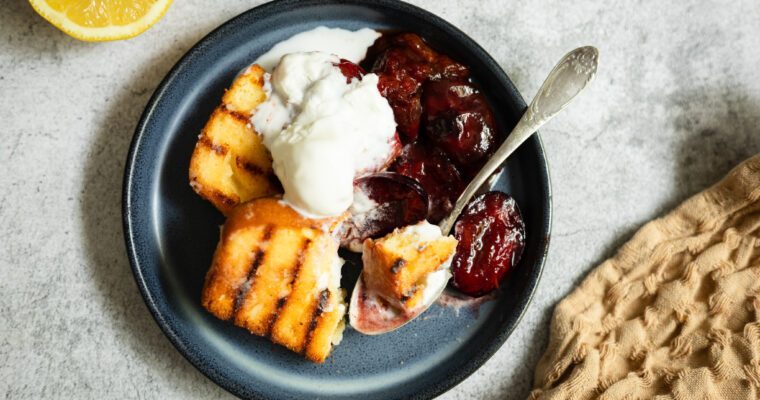 Grillitud sidrunikeeks kardemoniste ploomidega