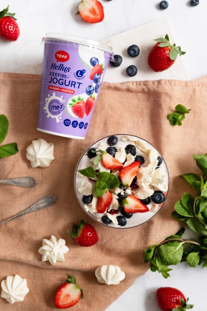 Jogurtivahuga Eton Mess toidublogija Kristi Rebane