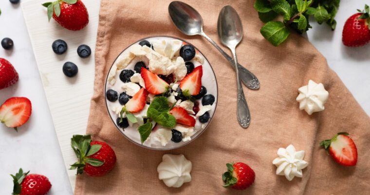 Jogurtivahuga Eton Mess